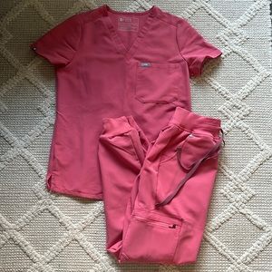 Figs Zamora Jogger and Caterina Top